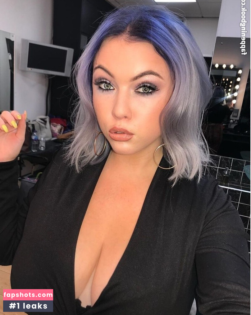 Kendall Rowan gallery photo #19