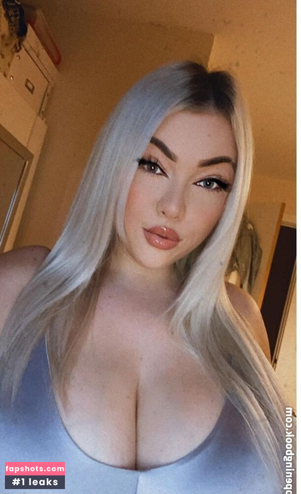 Kendall Rowan gallery photo #22