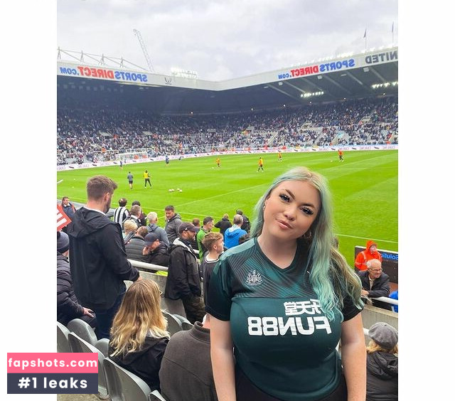 Kendall Rowan gallery photo #5