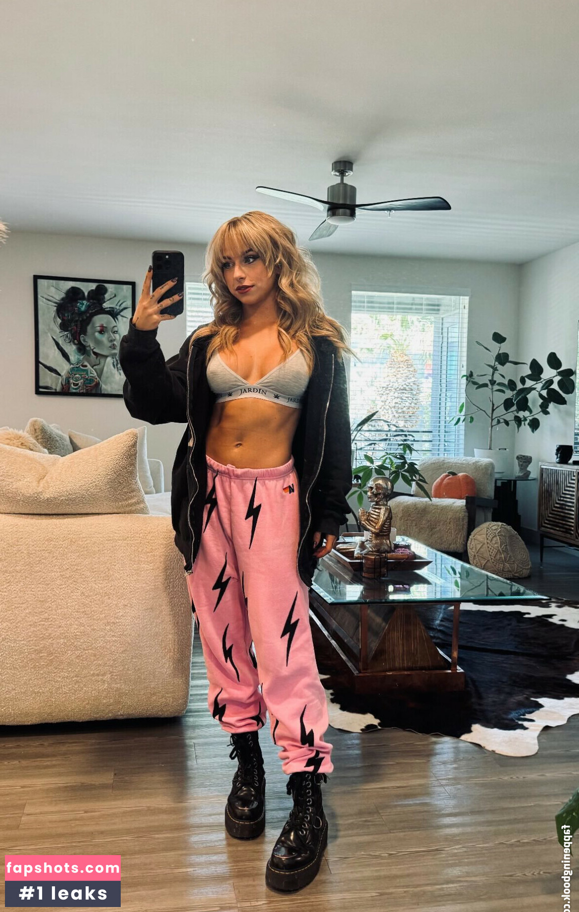 Kendra_hagan gallery photo #21