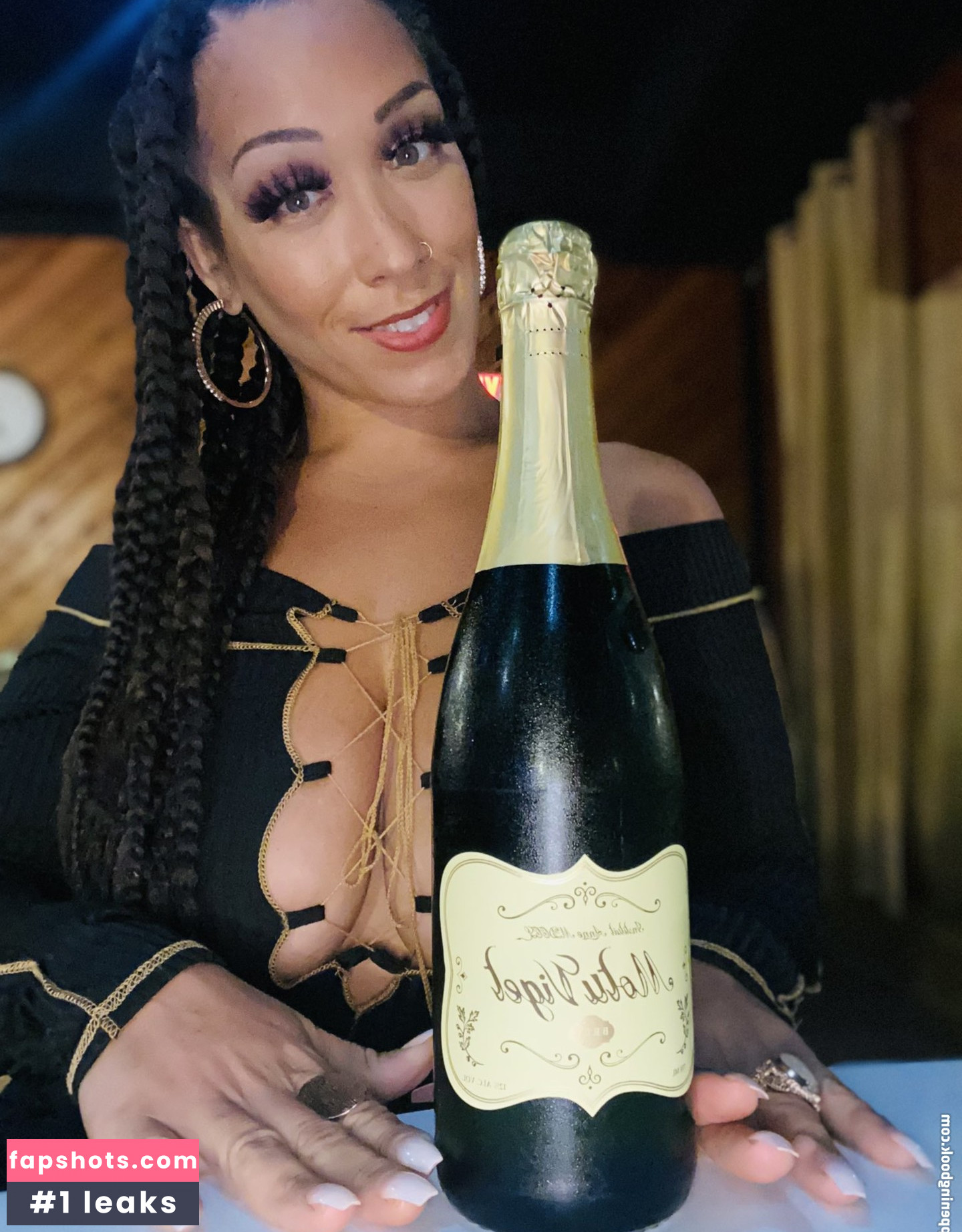 Kendra Kouture gallery photo #5