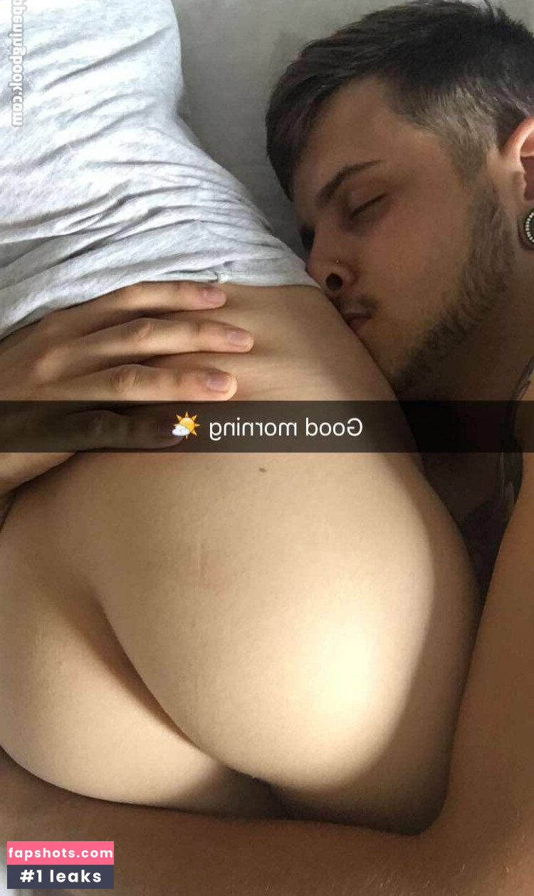 Kendra Sunderland gallery photo #349