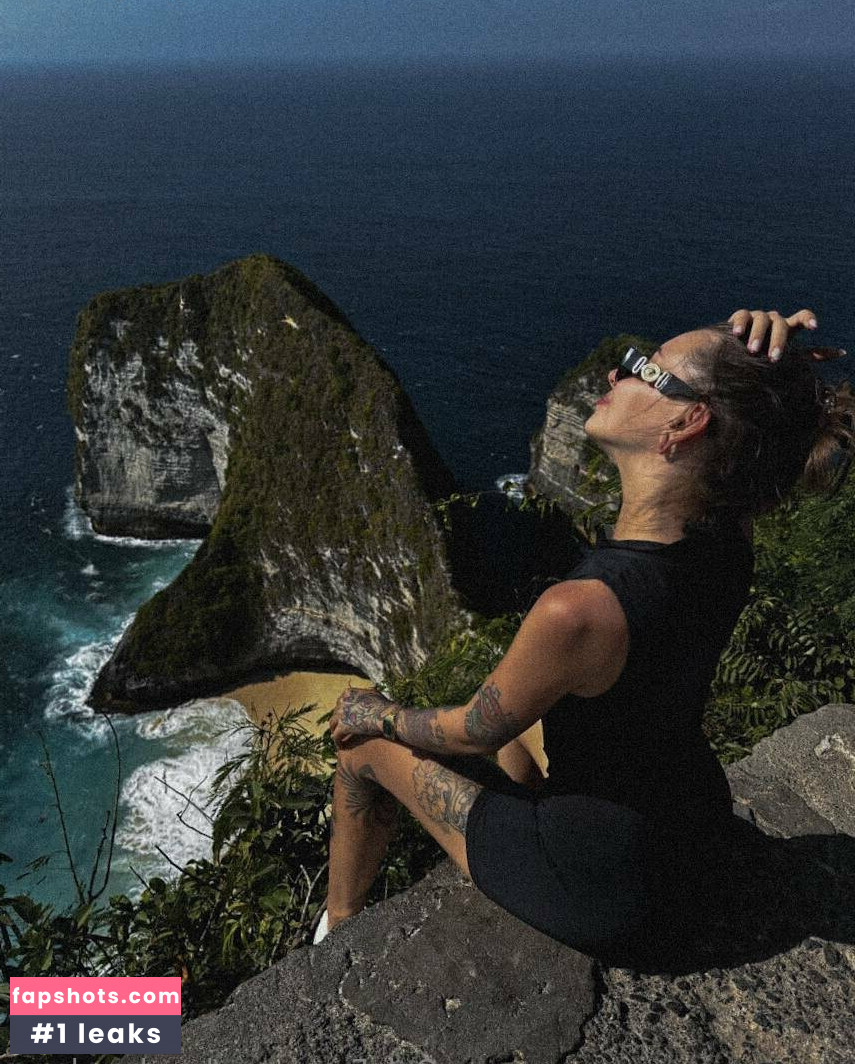 kendraa.lane gallery photo #15