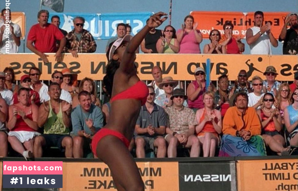 Kenya Moore gallery photo #19