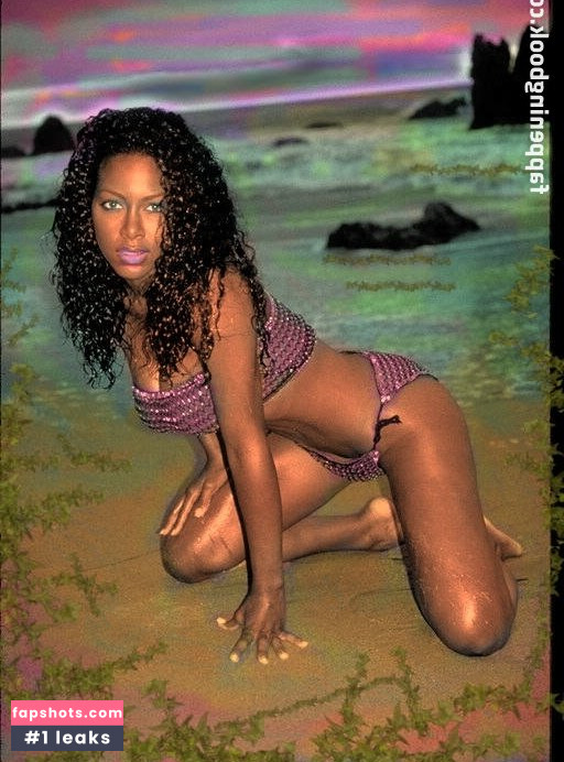 Kenya Moore gallery photo #20