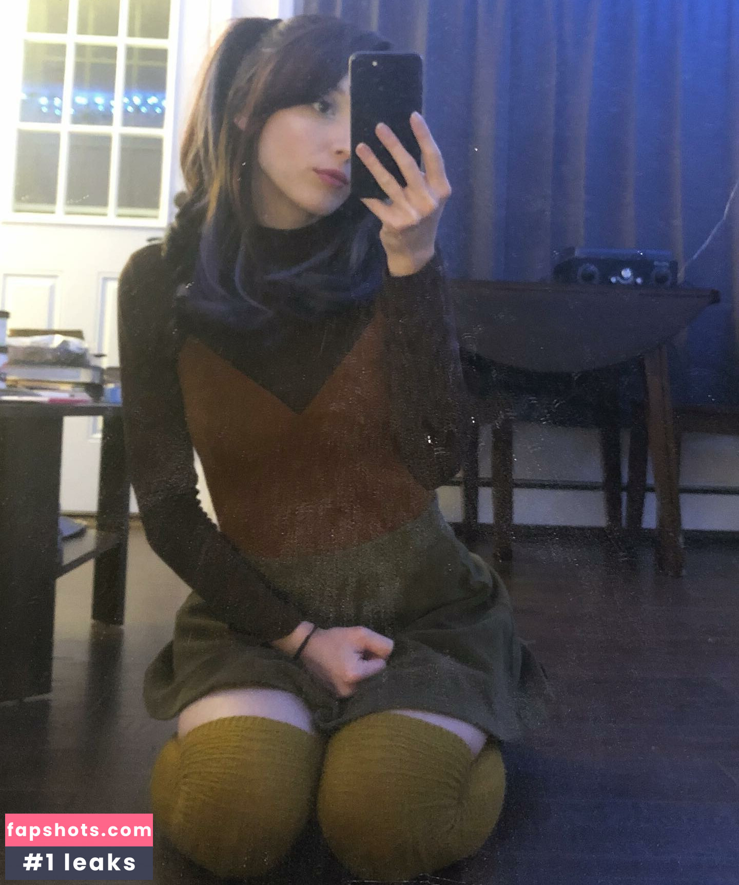 Kermithyfrog nude babe gallery