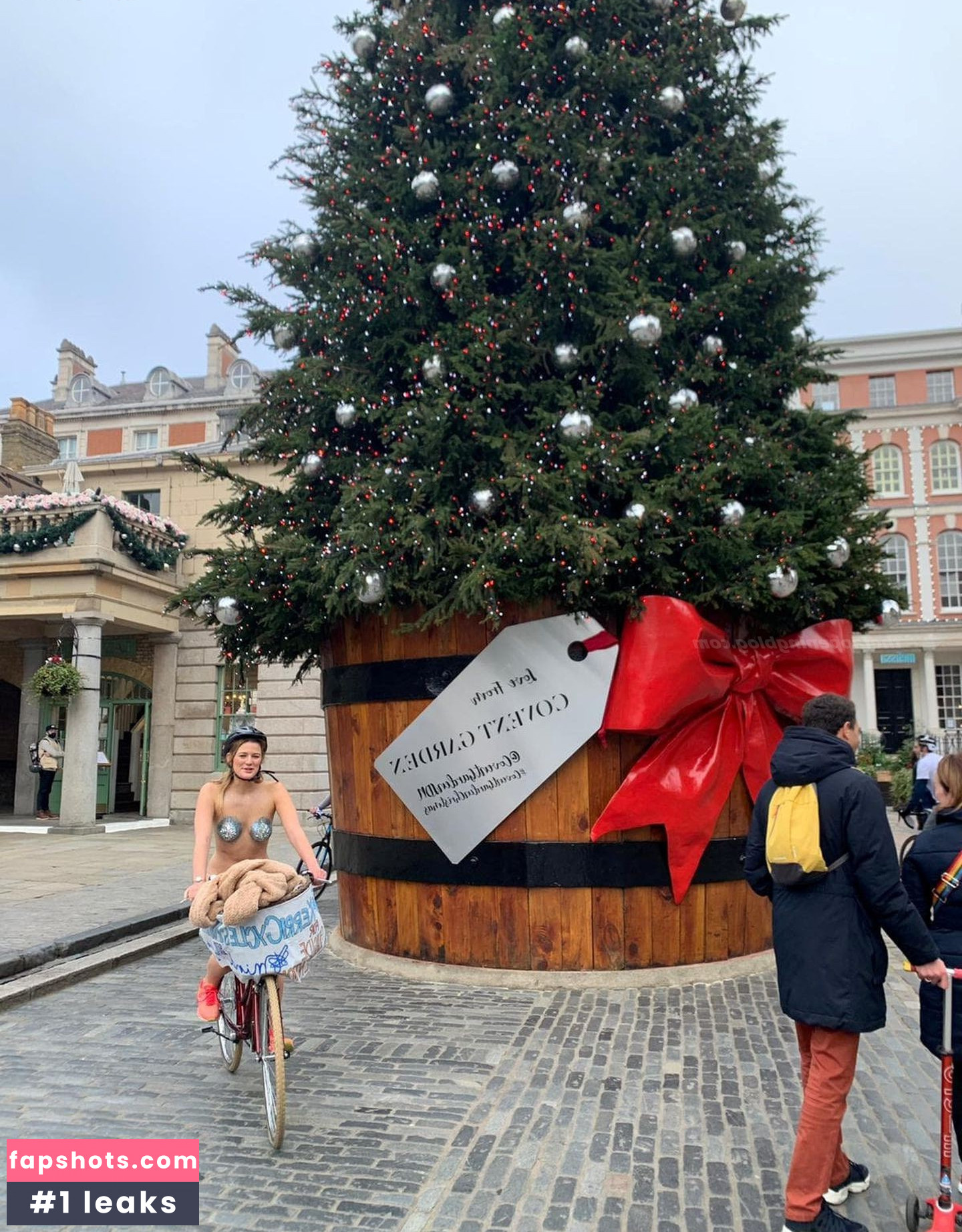 Kerri Barnes gallery photo #4