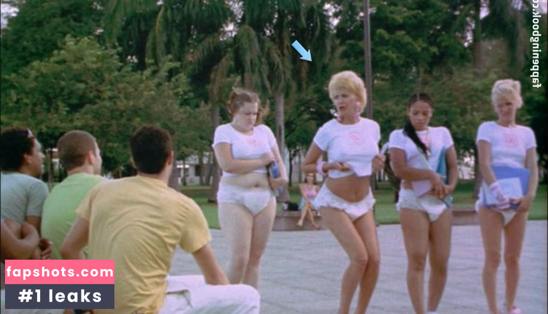 Kerri Kenney gallery photo #11