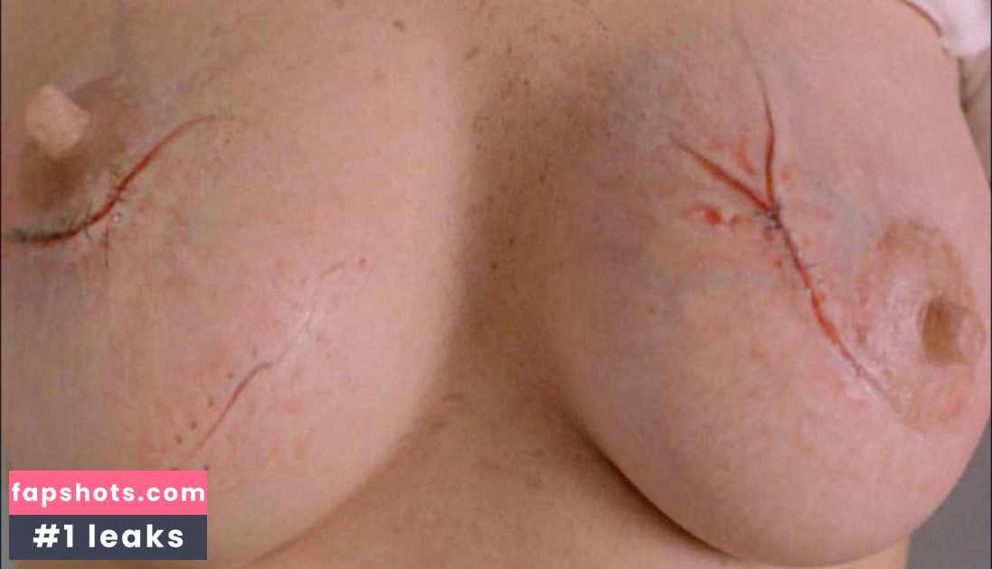 Kerri Kenney gallery photo #15