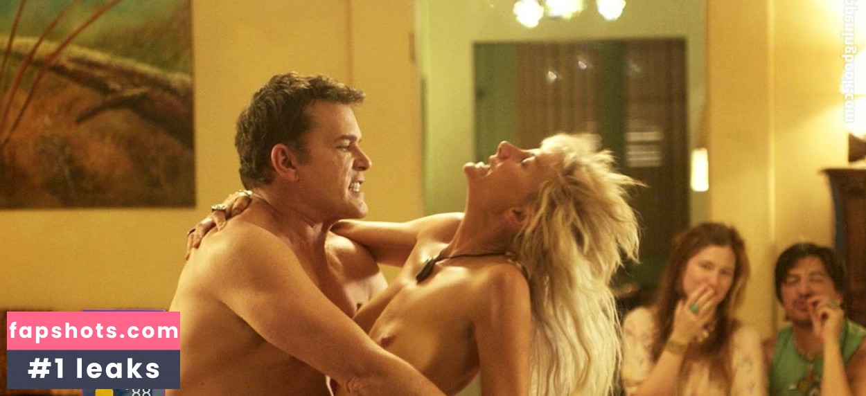 Kerri Kenney gallery photo #4