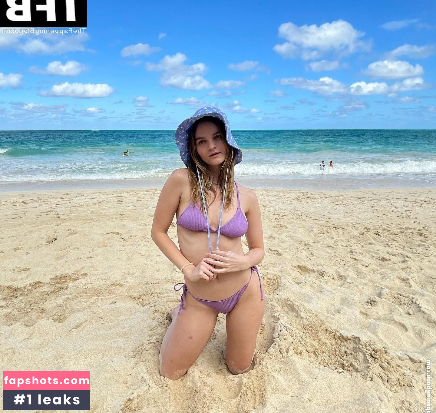 Kerris Dorsey gallery photo #11