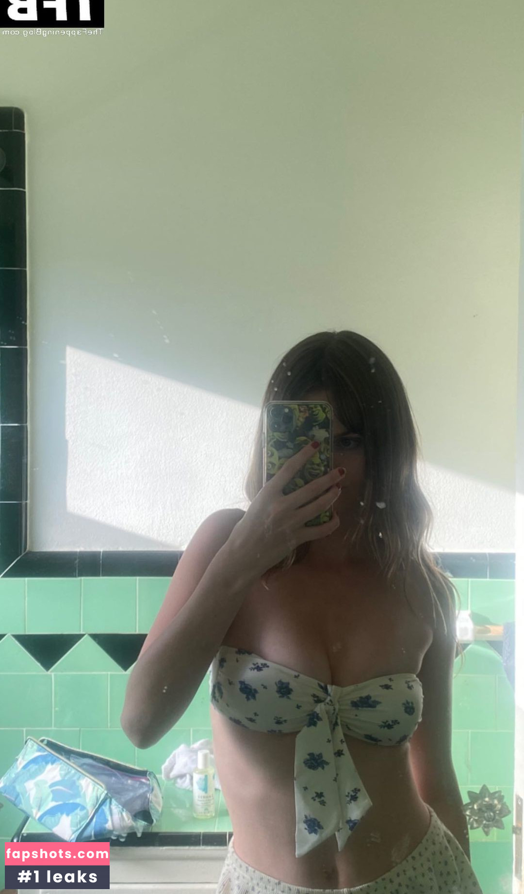 Kerris Dorsey gallery photo #17