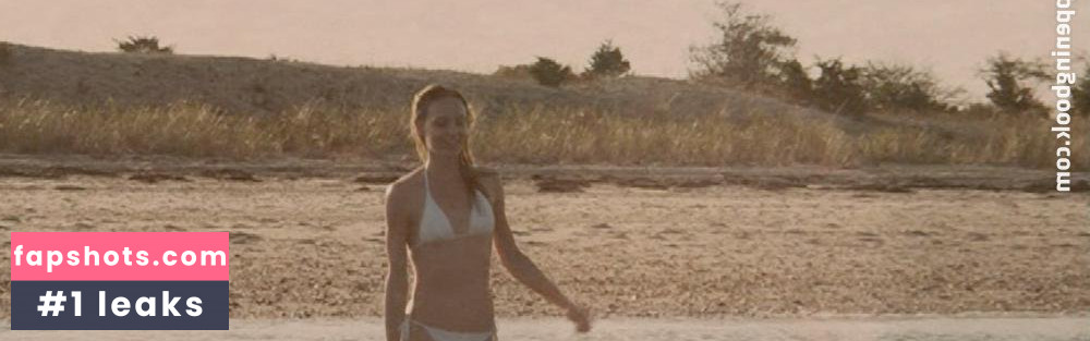 Kerry Bishé gallery photo #14