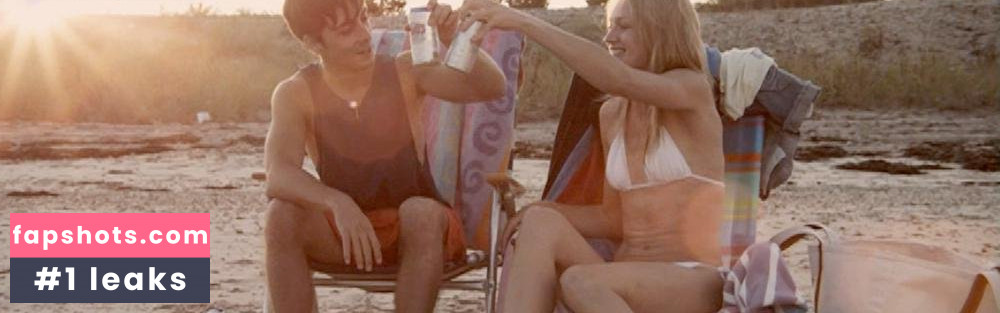 Kerry Bishé gallery photo #18