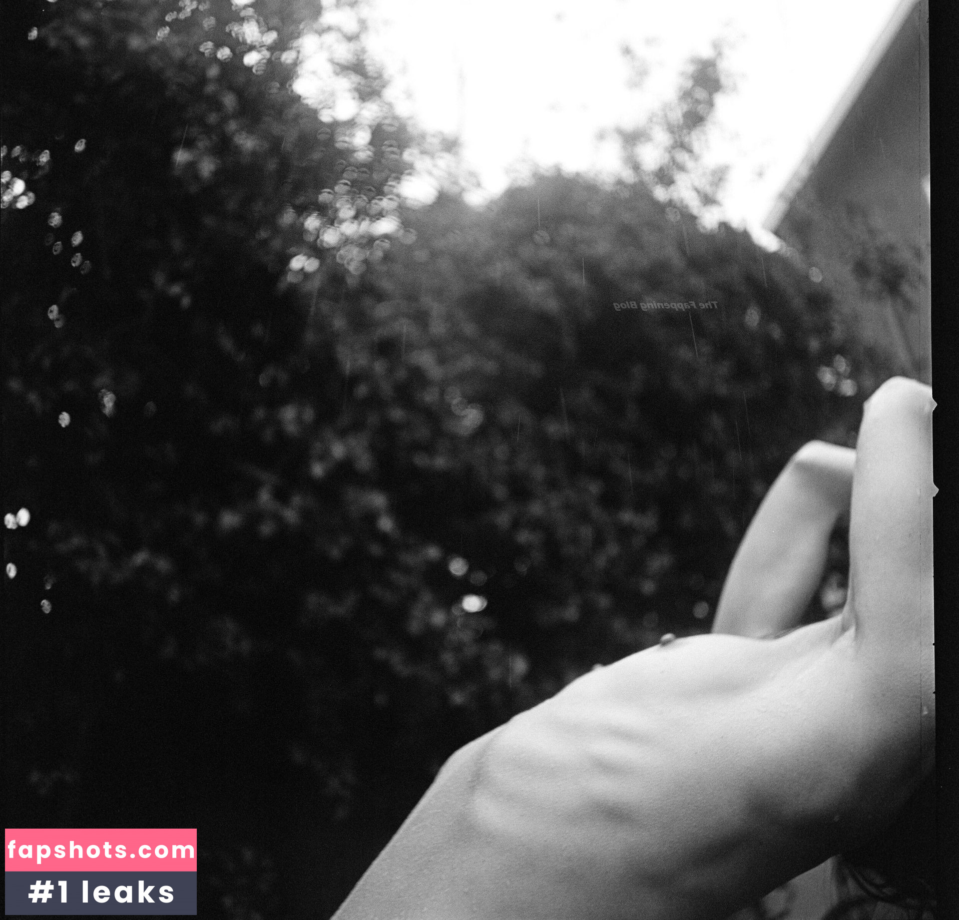 Kerry Bishé gallery photo #4