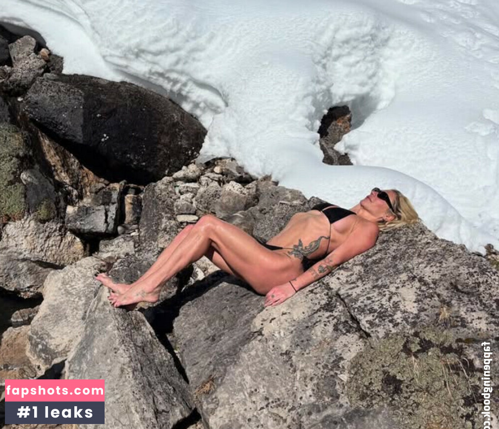 KeshaRose gallery photo #46