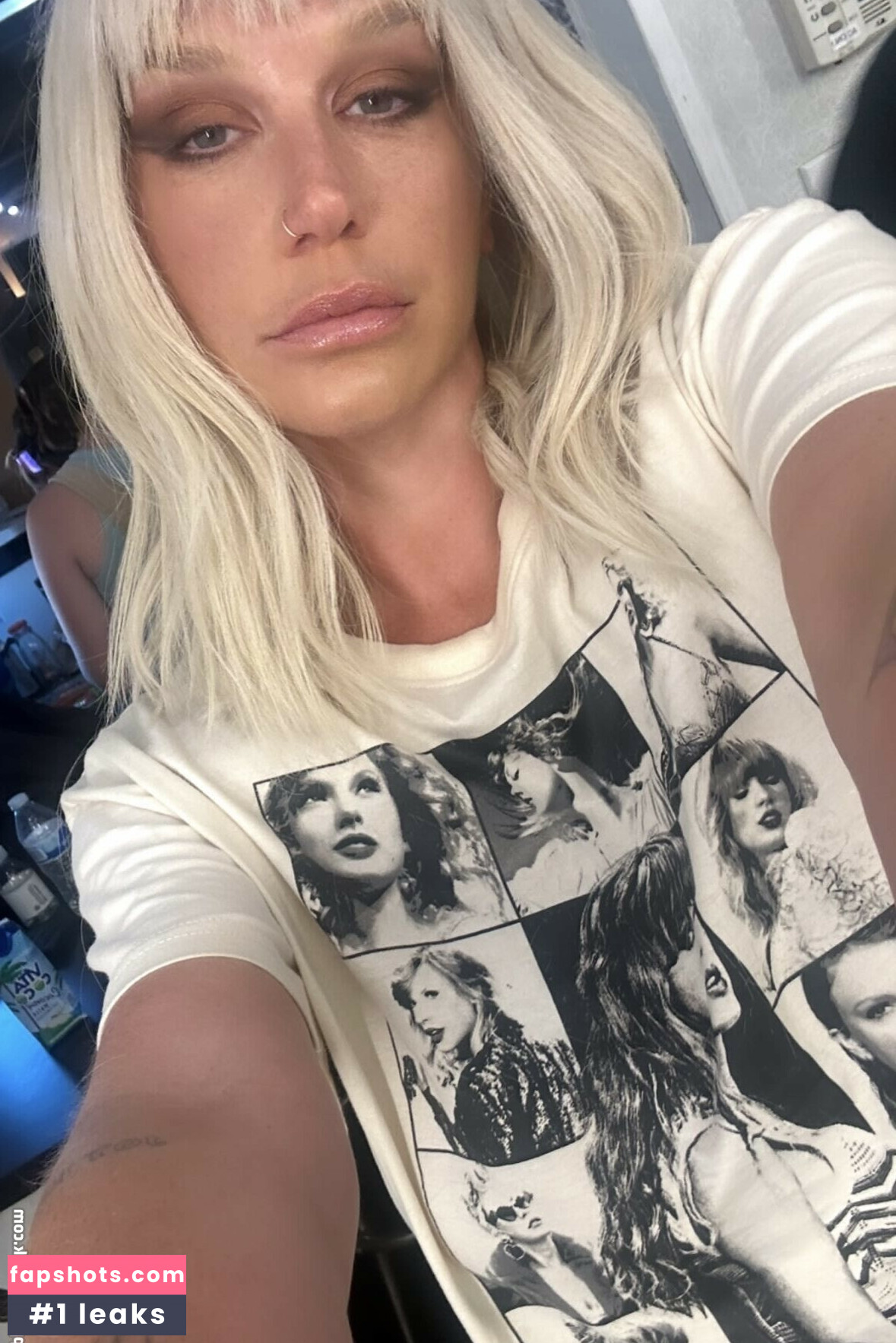 KeshaRose gallery photo #58