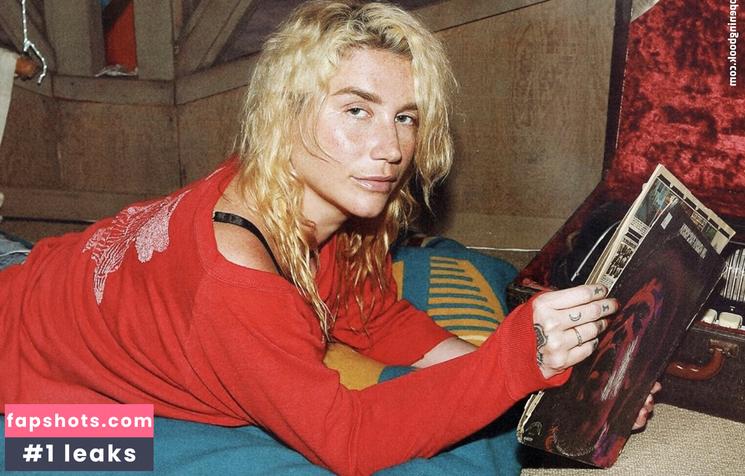 KeshaRose gallery photo #93