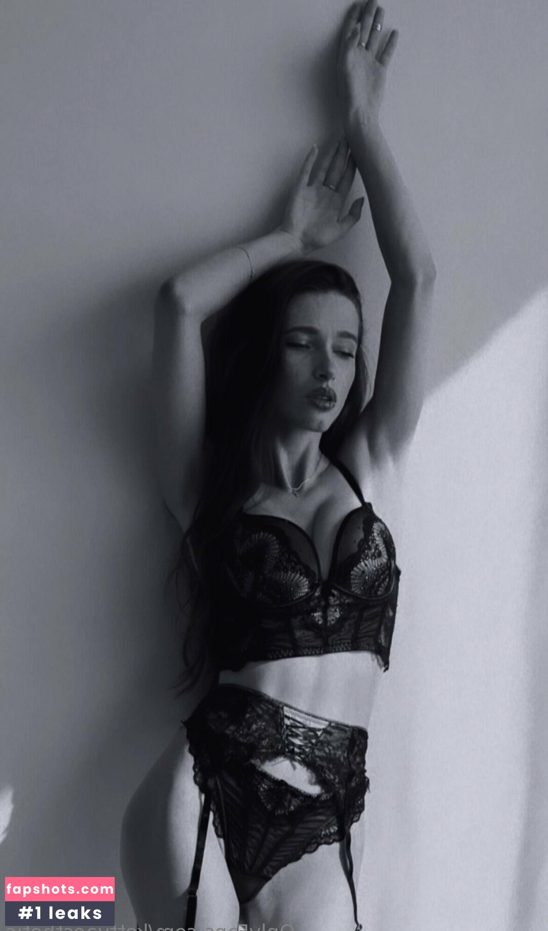 kettyaesthetic gallery photo #28