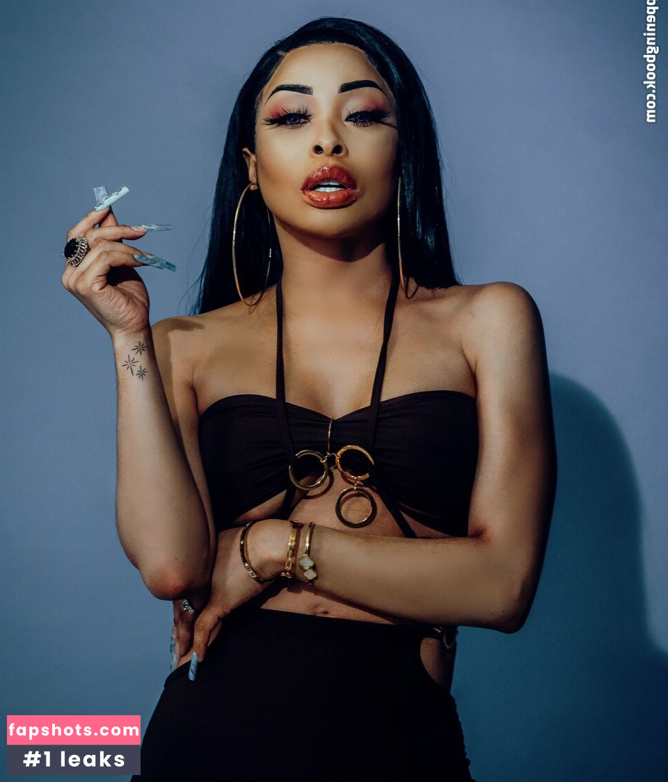 Khanyi Mbau gallery photo #14