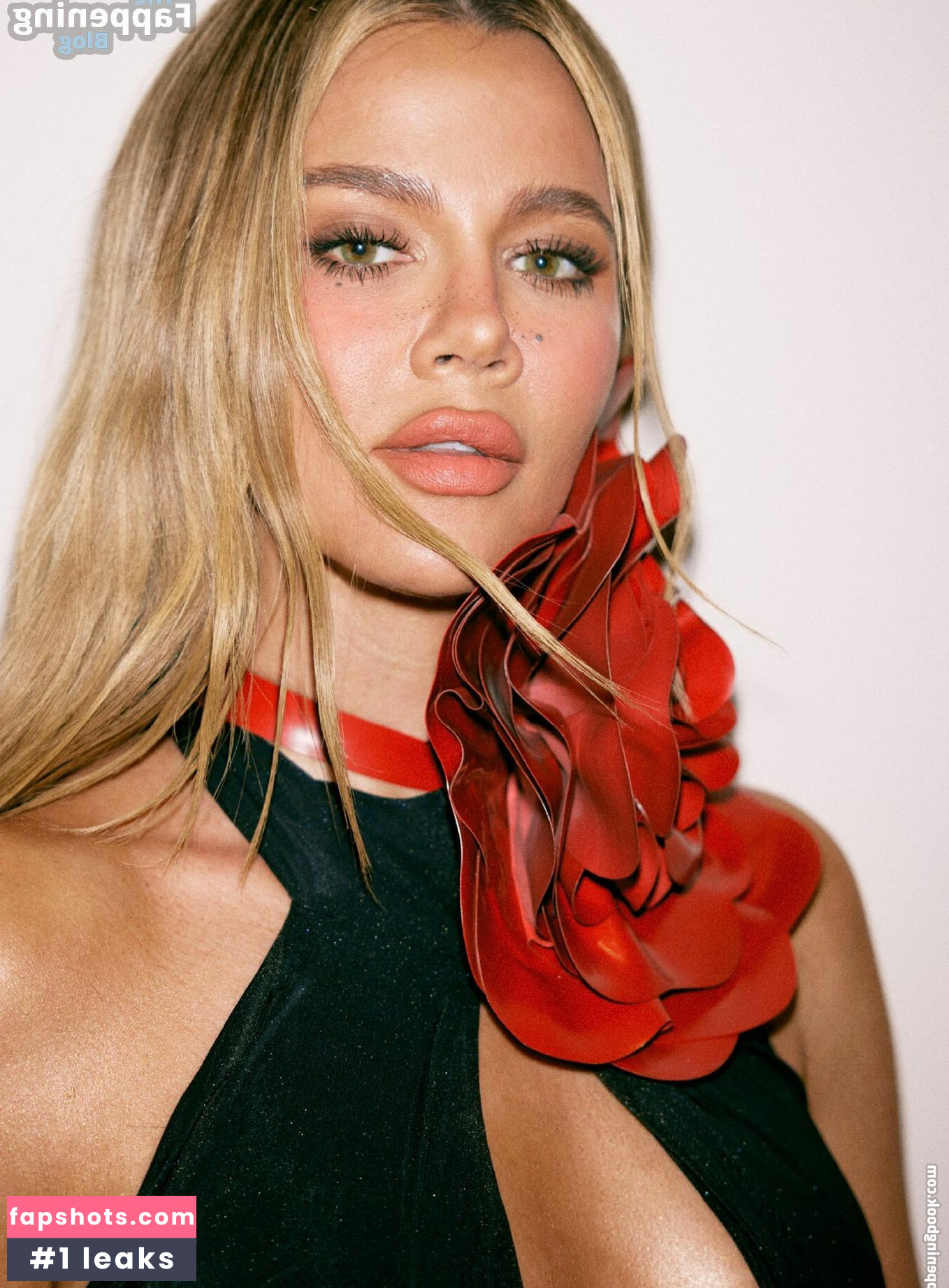 Khloe Kardashian gallery photo #175