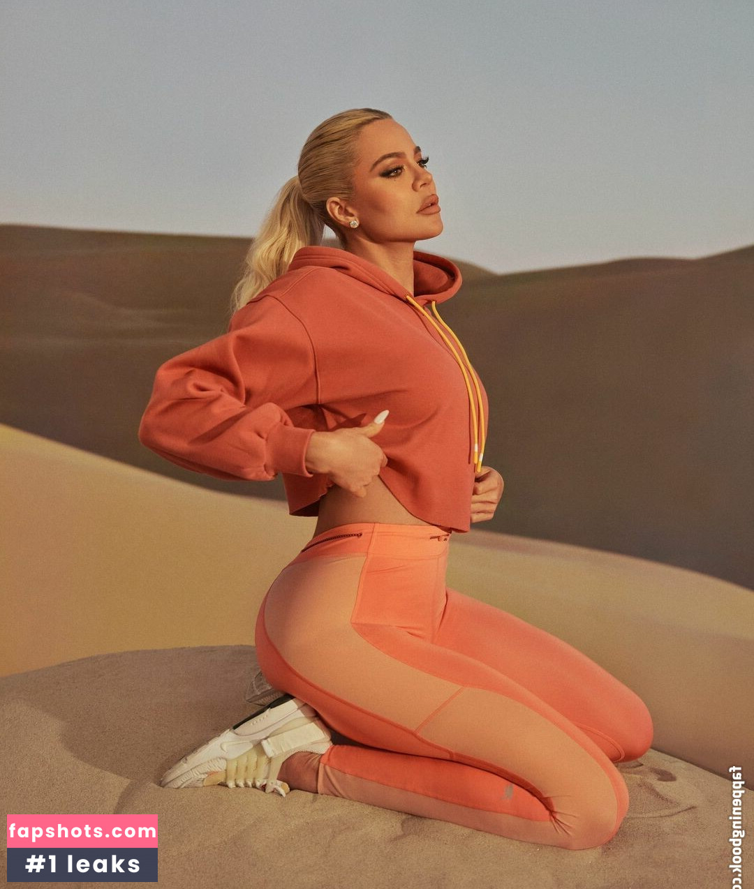 Khloe Kardashian gallery photo #258