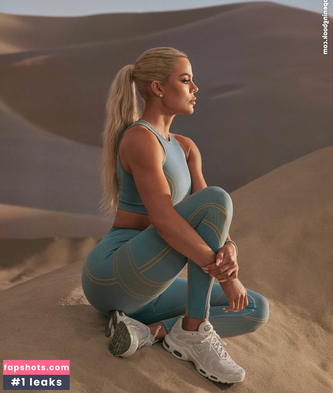 Khloe Kardashian gallery photo #267