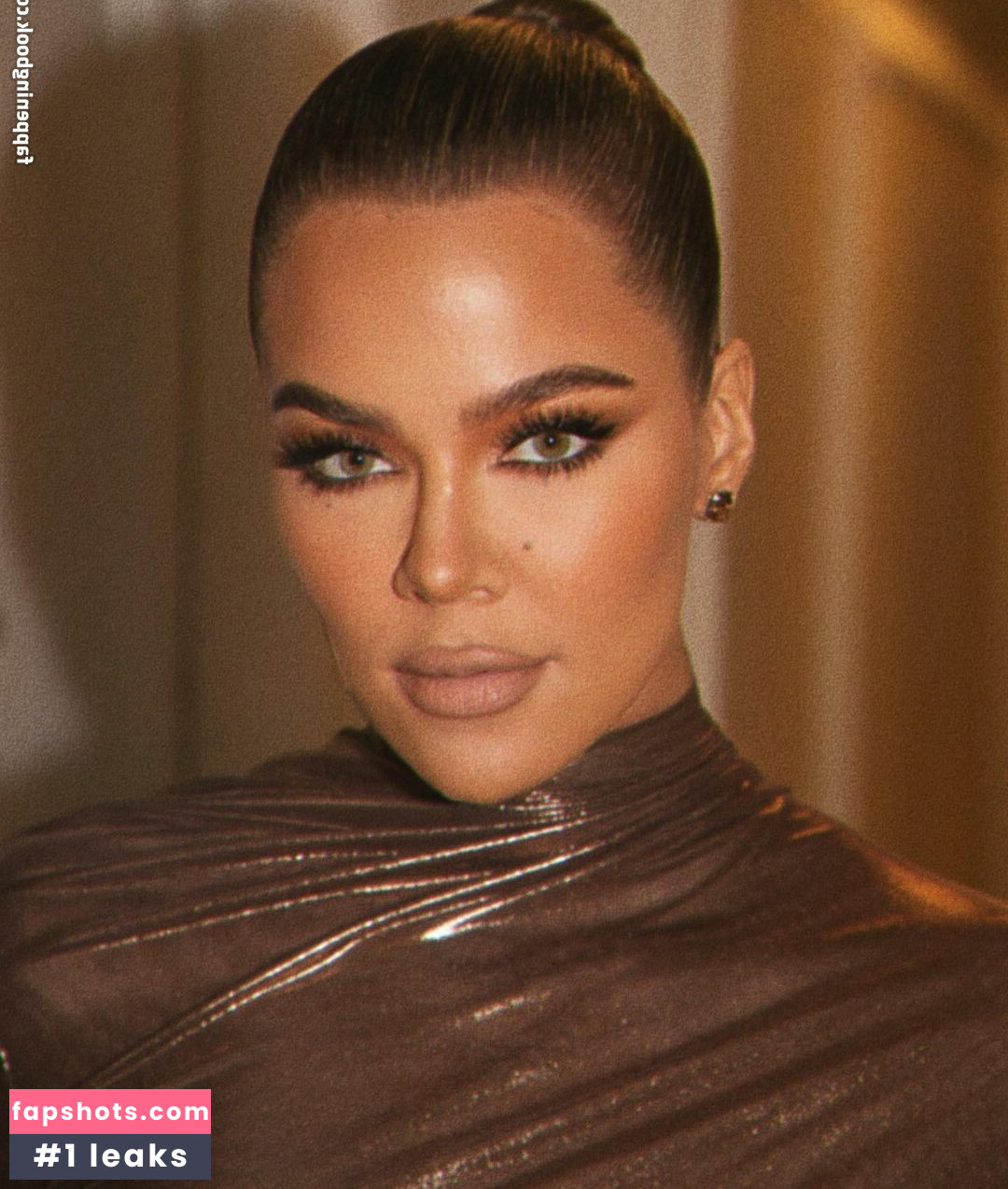 Khloe Kardashian gallery photo #336