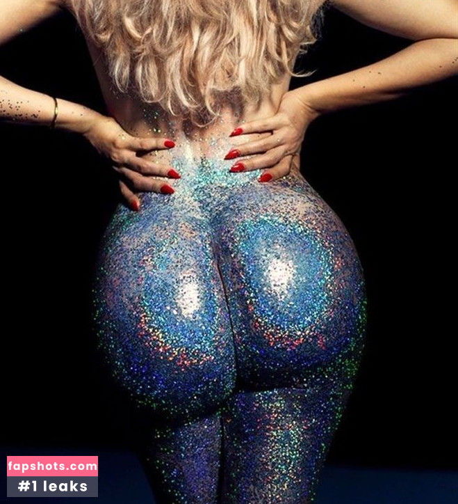 Khloe Kardashian gallery photo #474