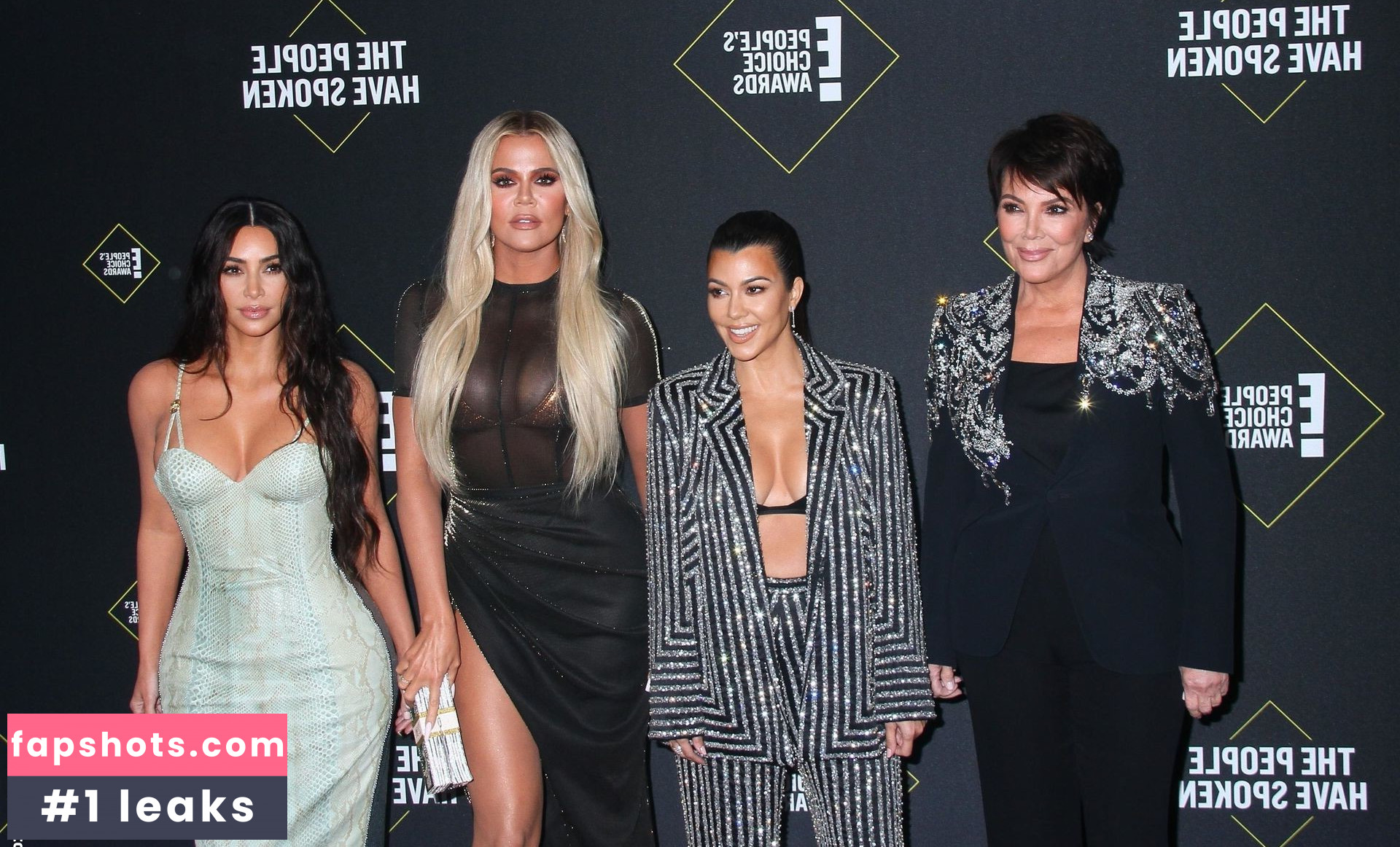 Khloe Kardashian gallery photo #504