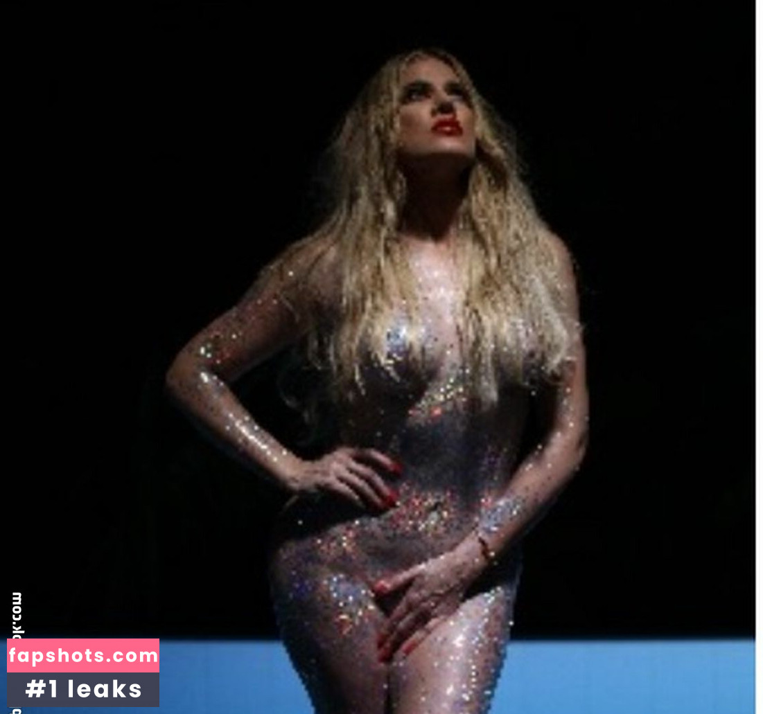 Khloe Kardashian gallery photo #67