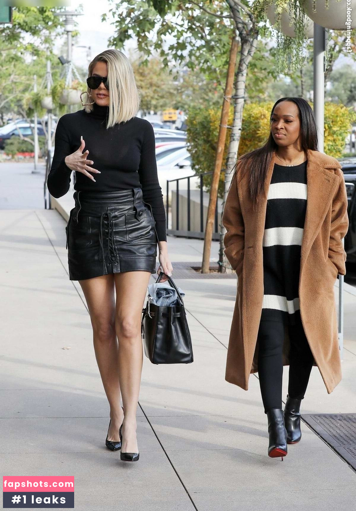 Khloe Kardashian gallery photo #10