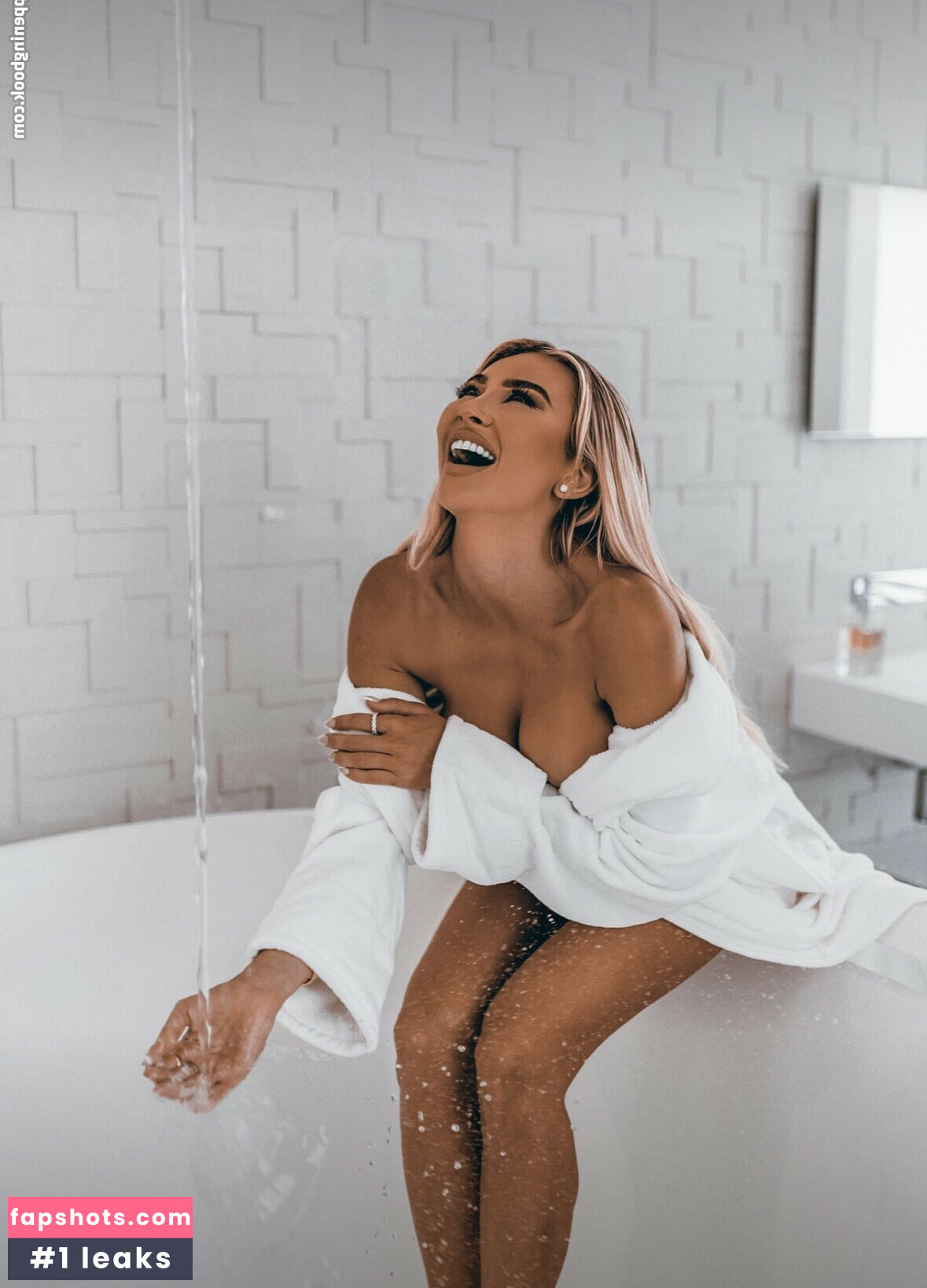 Khloe Terae gallery photo #92