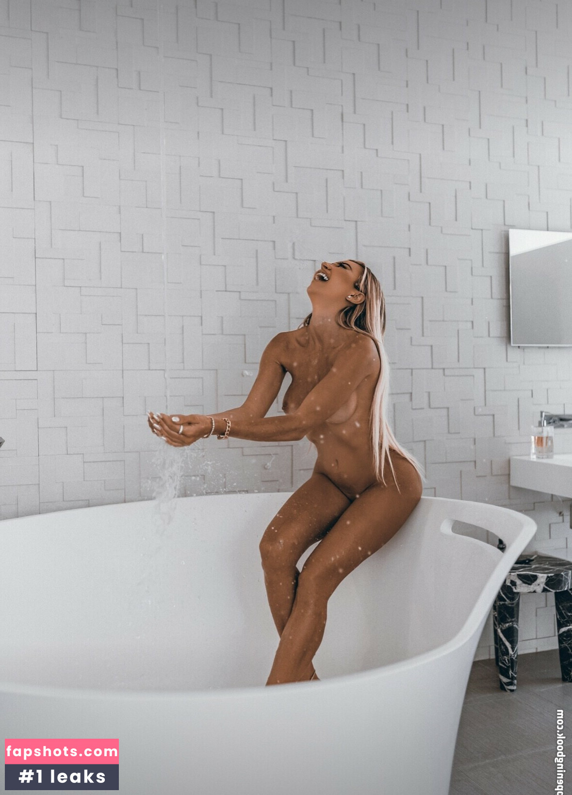 Khloe Terae gallery photo #93