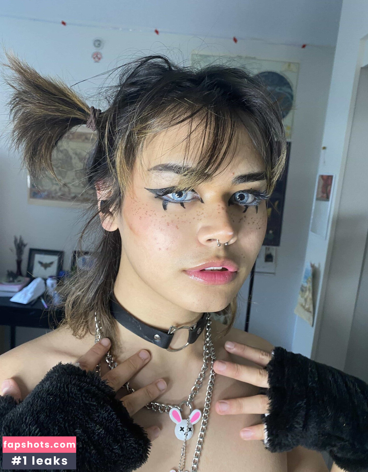 Kian Vi Nude Leaks OnlyFans Photos #3 - LeakJerk