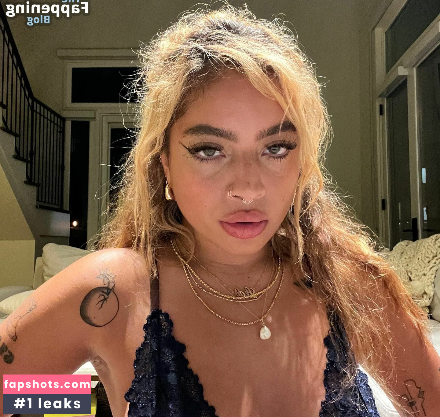 Kiana Ledé gallery photo #18