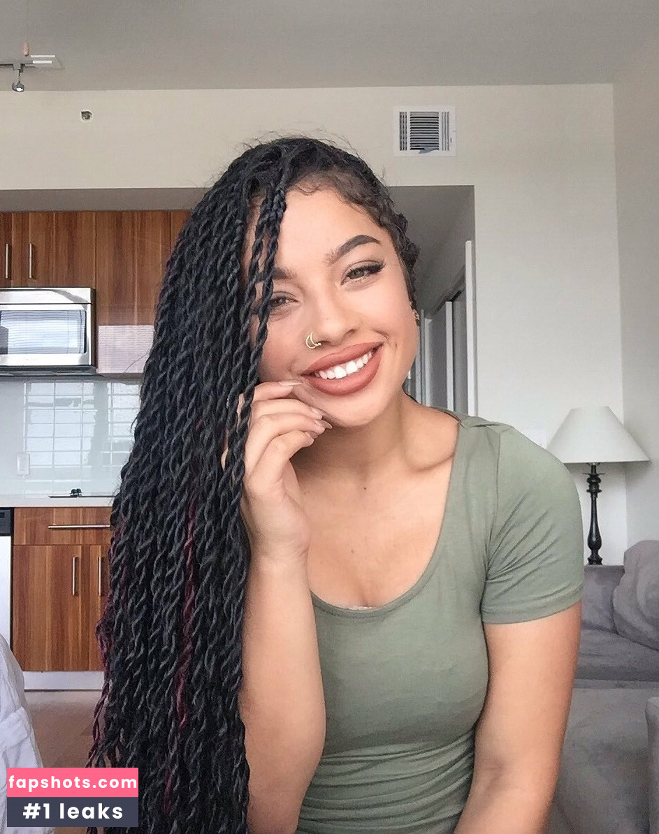 Kiana Ledé gallery photo #53