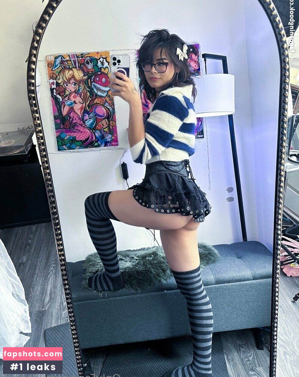 KianaVi gallery photo #100