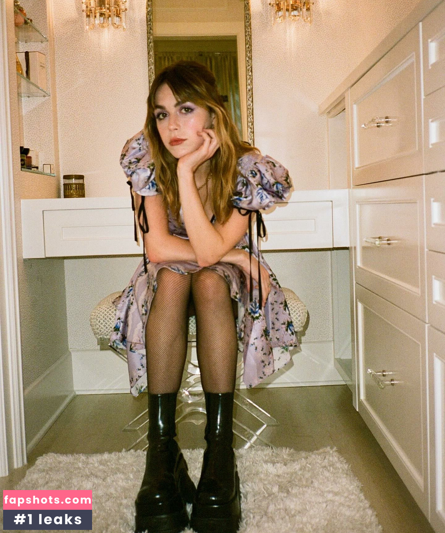 Kiernan Shipka gallery photo #106