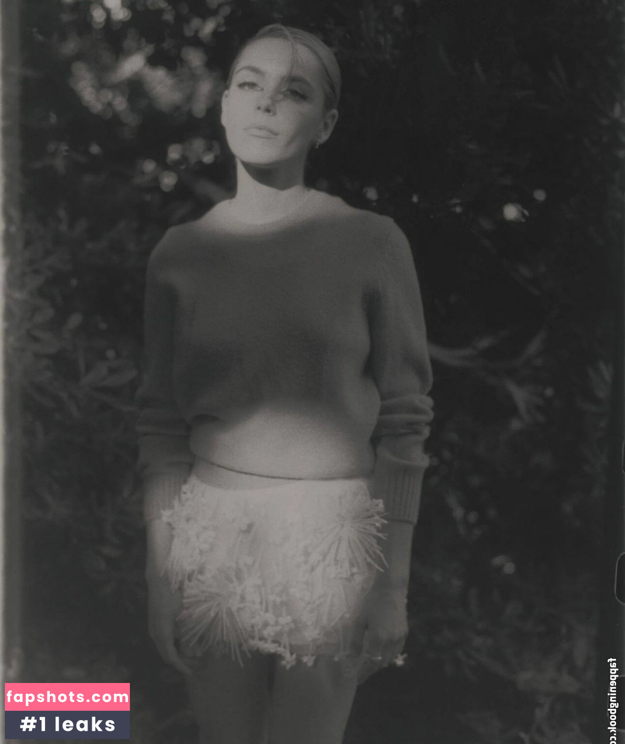 Kiernan Shipka gallery photo #285