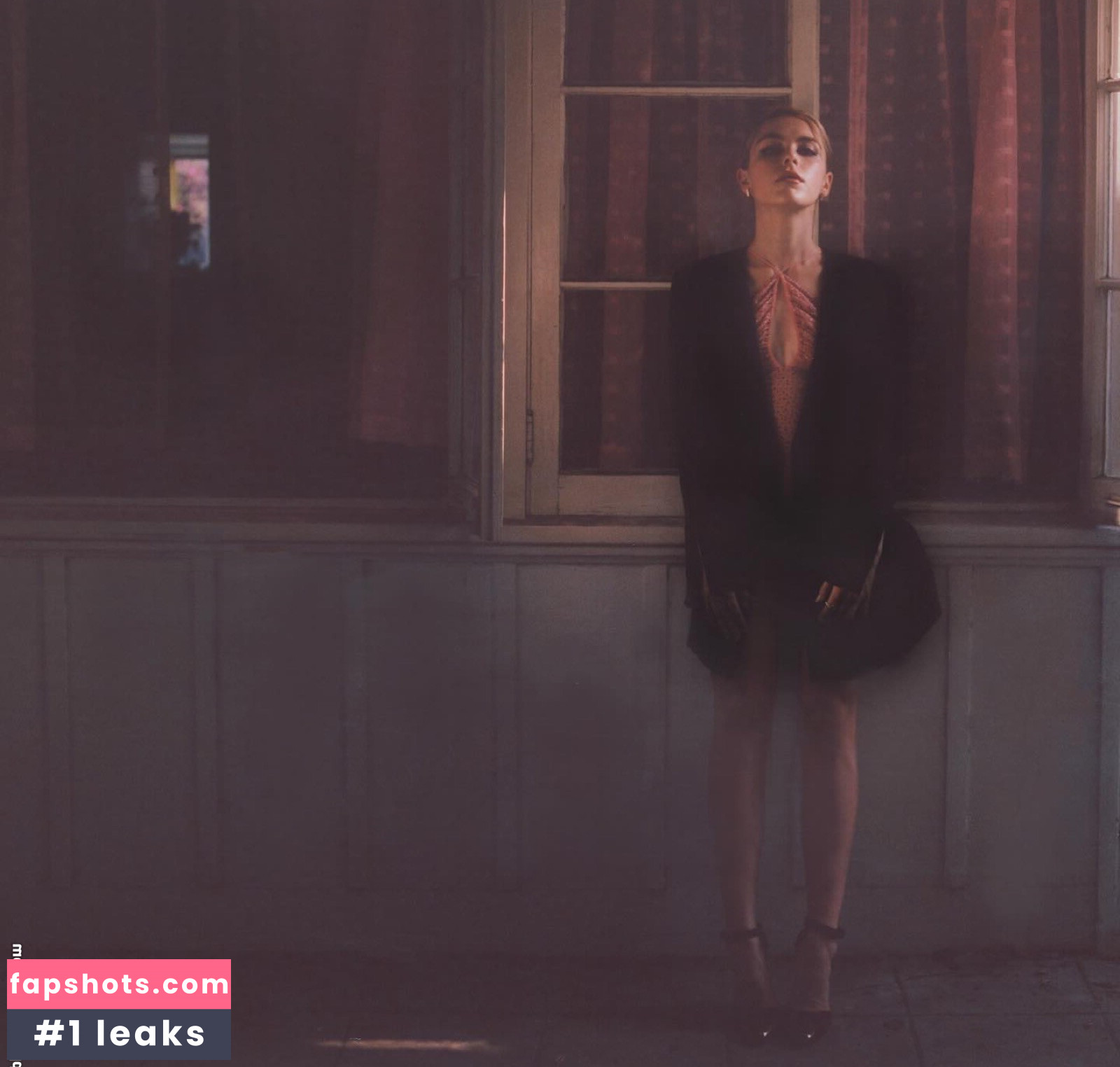 Kiernan Shipka gallery photo #287