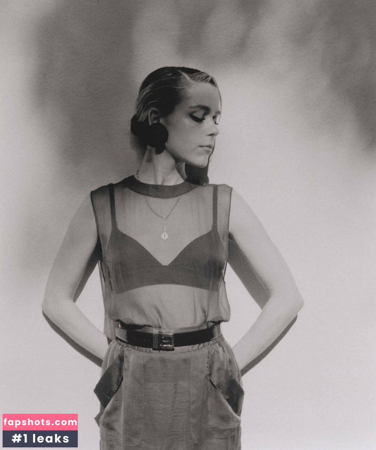 Kiernan Shipka gallery photo #288