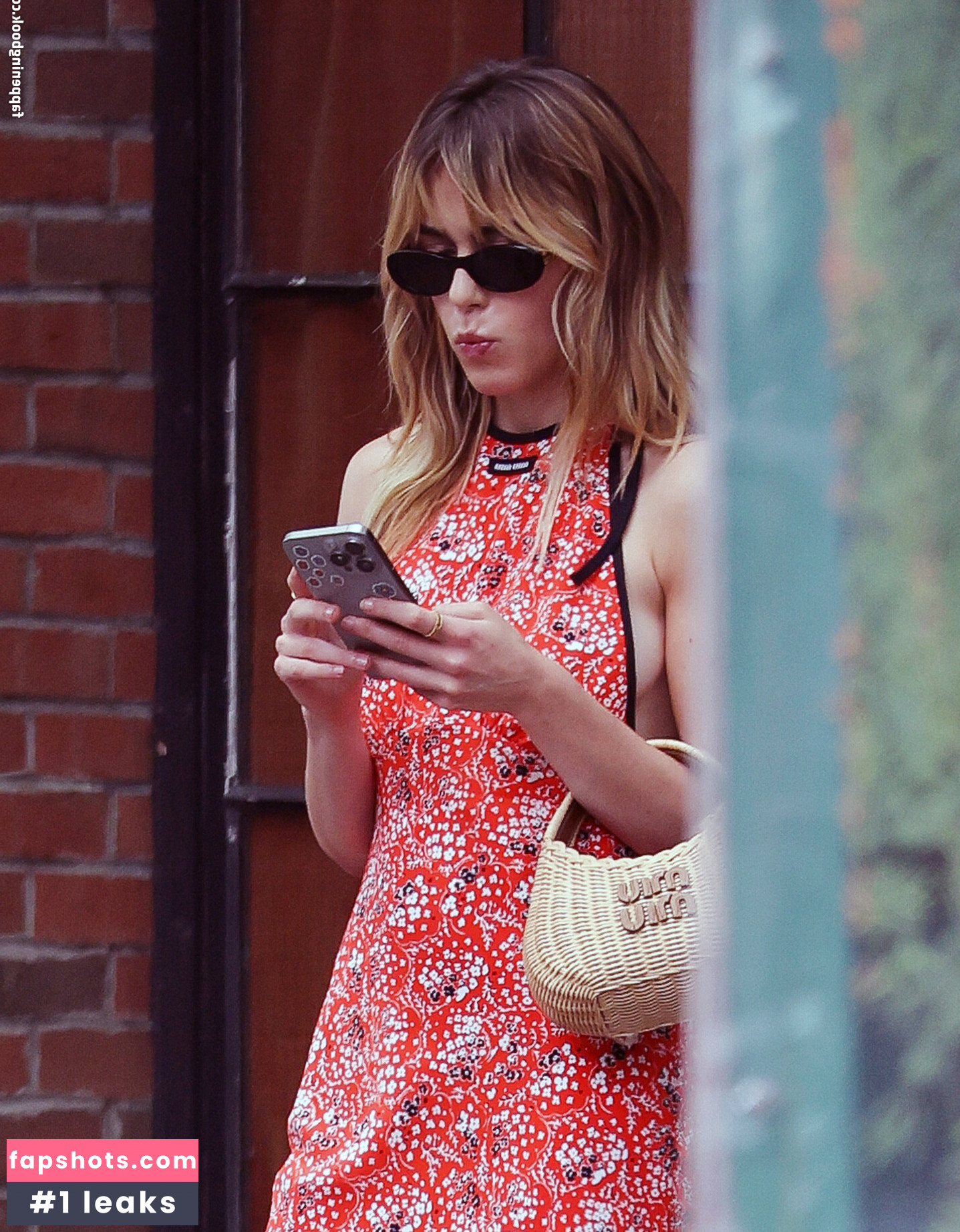 Kiernan Shipka gallery photo #310