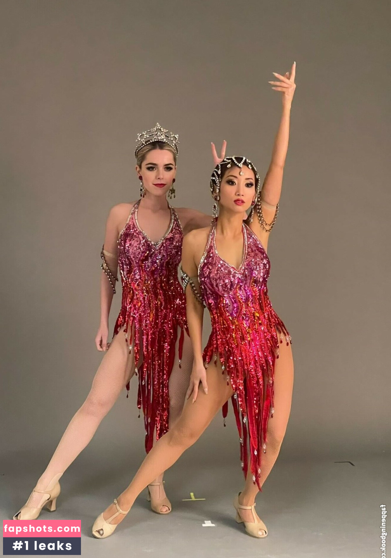 Kiernan Shipka gallery photo #35