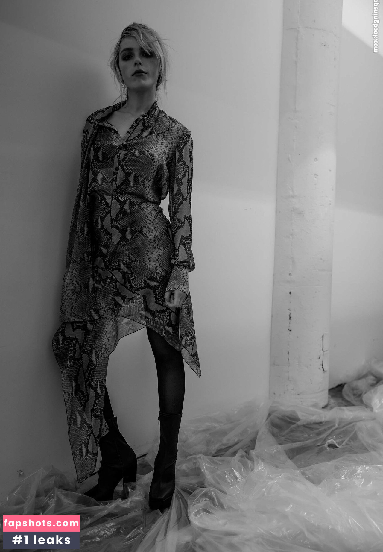 Kiernan Shipka gallery photo #36