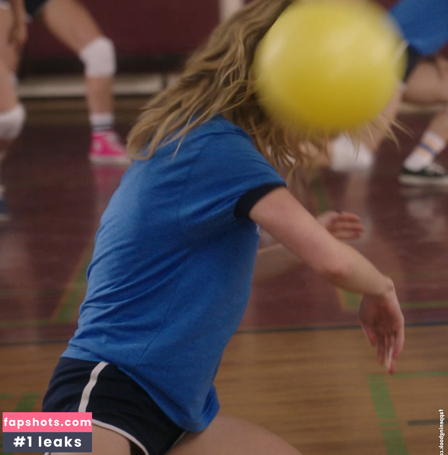 Kiernan Shipka gallery photo #377