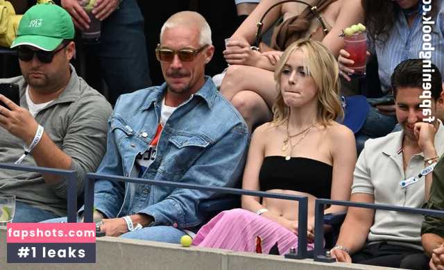 Kiernan Shipka gallery photo #392