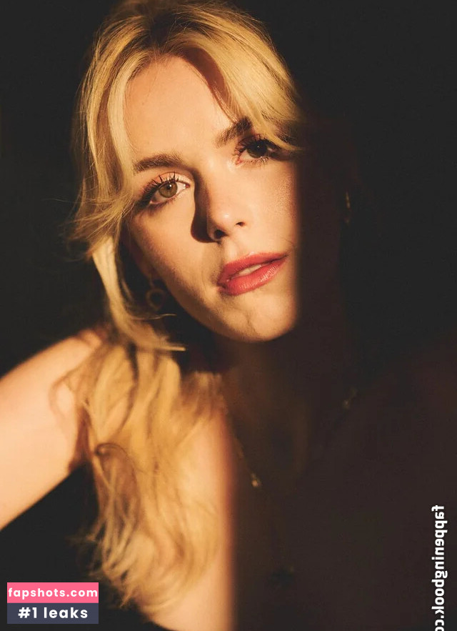 Kiernan Shipka gallery photo #456