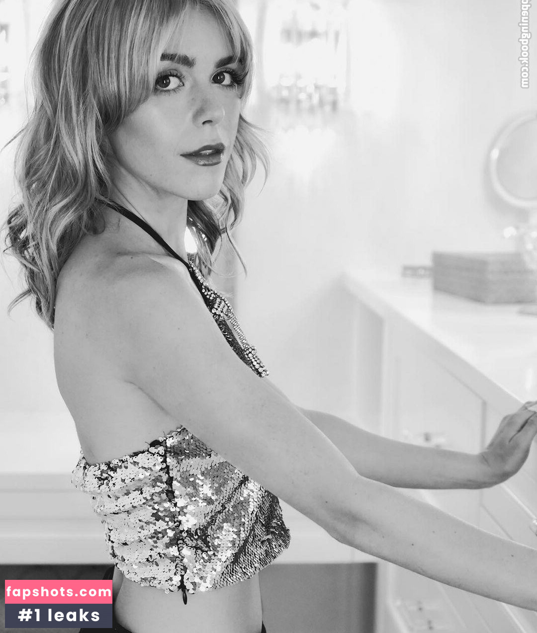 Kiernan Shipka gallery photo #553