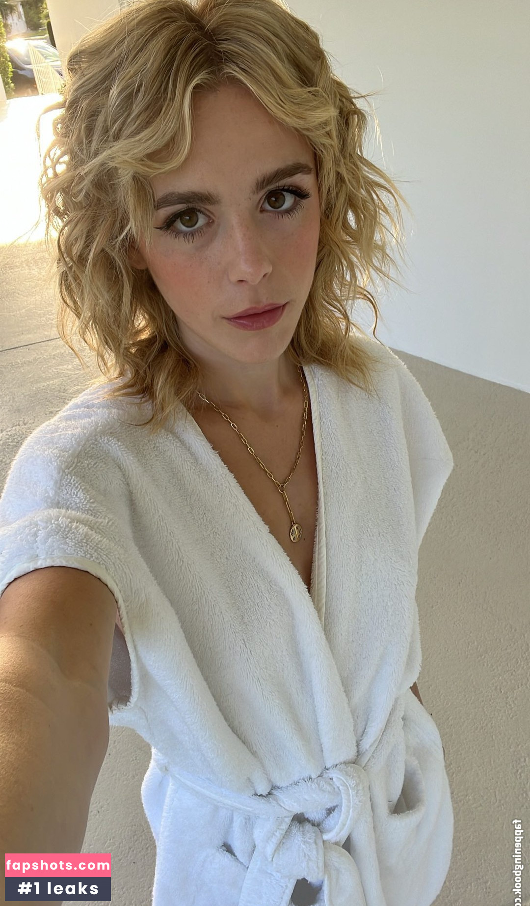 Kiernan Shipka gallery photo #599